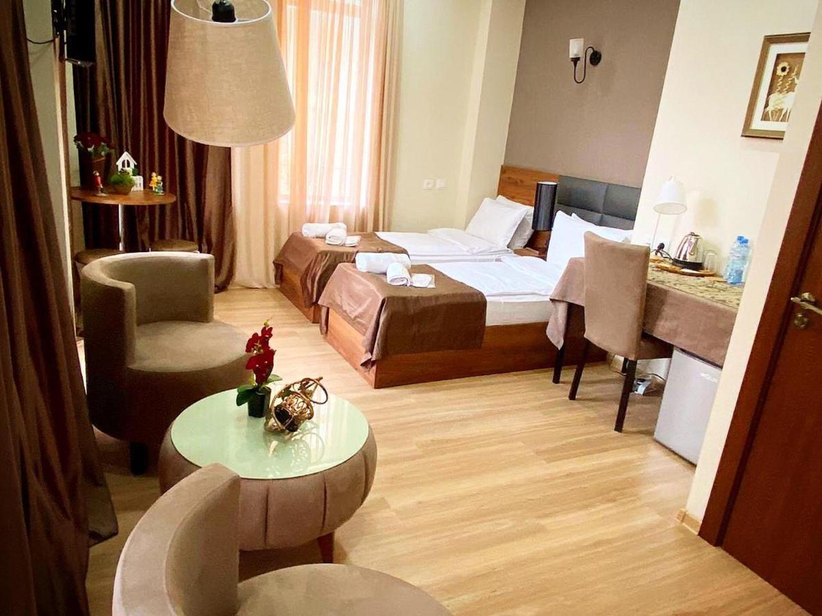 Hotel Terrace Tbilisi Eksteriør billede